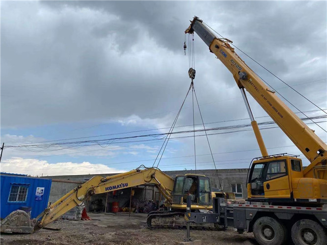 易县25吨吊车的工作半径是多少？